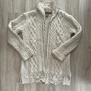 Inis craft 100% merino wool Women's Cream Cable Knit Sweater size M